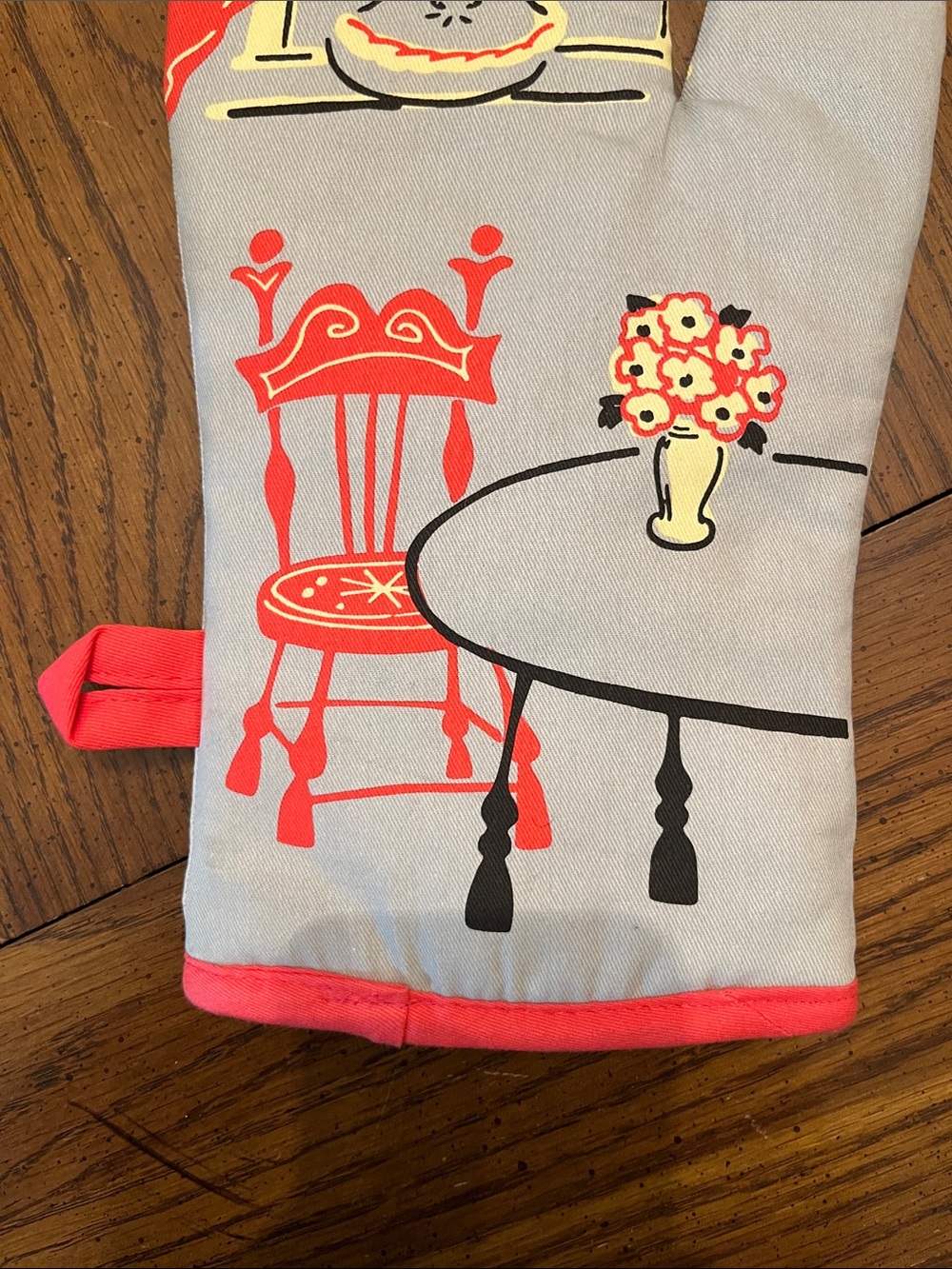 Blue Q "This is F***ing Delicious"‎ Retro Diner Oven Mitt, new - Picture 7 of 8
